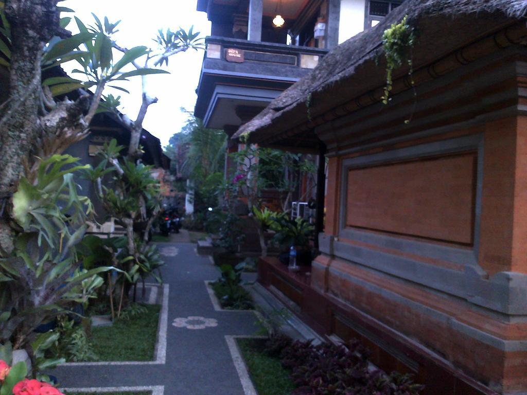 Depa House Hotel Ubud  Exterior photo